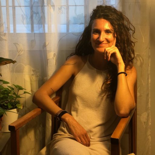 Ana Serrano Psicóloga online especializada en trauma, ansiedad, terapia EMDR, autoestima.