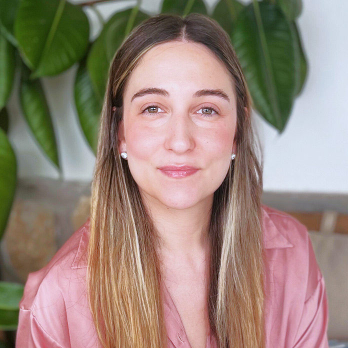 Rosalía, psicóloga experta en trauma y apego, equipo de Ana Serrano Psicóloga